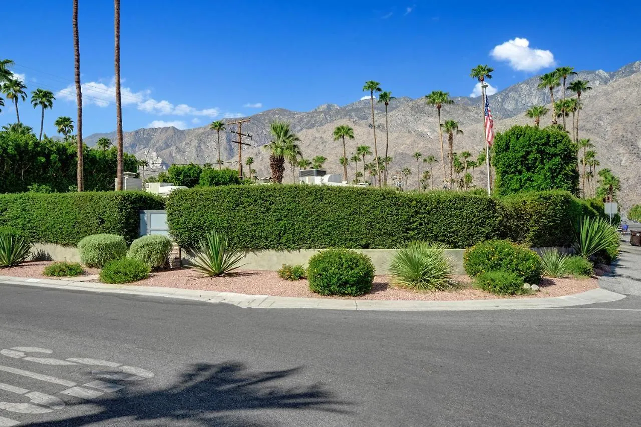 Ultra-Luxury- Resort Style Private Compound-Close To Everything- 3Bd/2.5Ba بالم سبرينغس 0*,  الولايات المتحدة الأمريكية