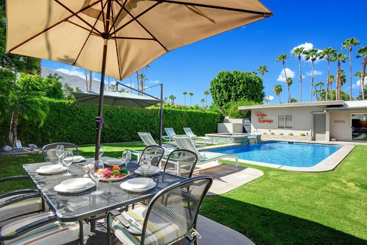 بيت للعطل Ultra-Luxury- Resort Style Private Compound-Close To Everything- 3Bd/2.5Ba بالم سبرينغس الولايات المتحدة الأمريكية